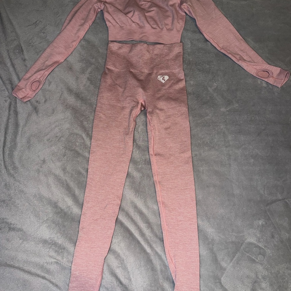 Women’s Best Pink Long Sleeve Crop Top and Leggings Set
